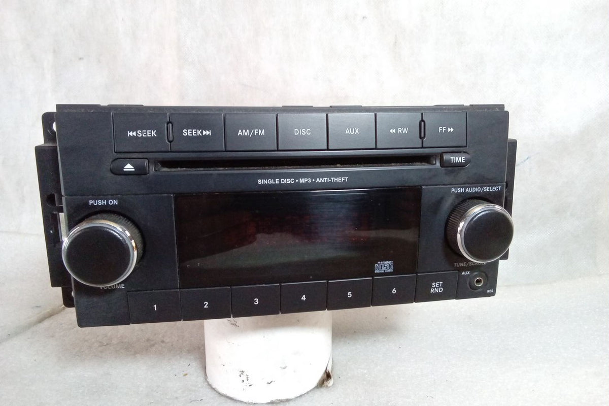 2010 Dodge Caravan AM FM CD MP3 Receiver U89828