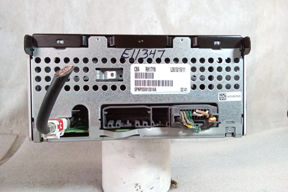 2010 Dodge Caravan AM FM CD MP3 Receiver U89828
