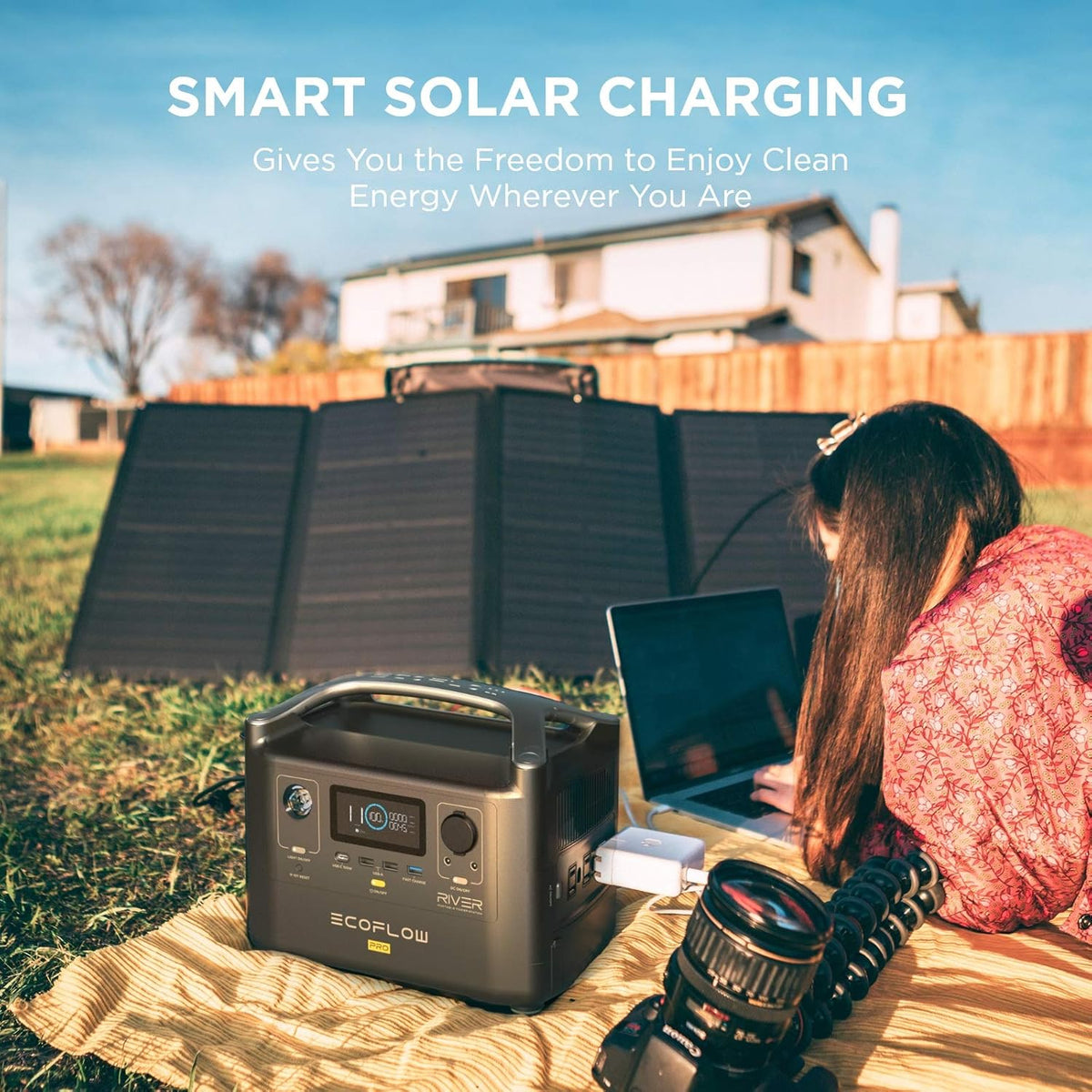 Portable Power Station 720Wh with 160W Solar Panel D4744