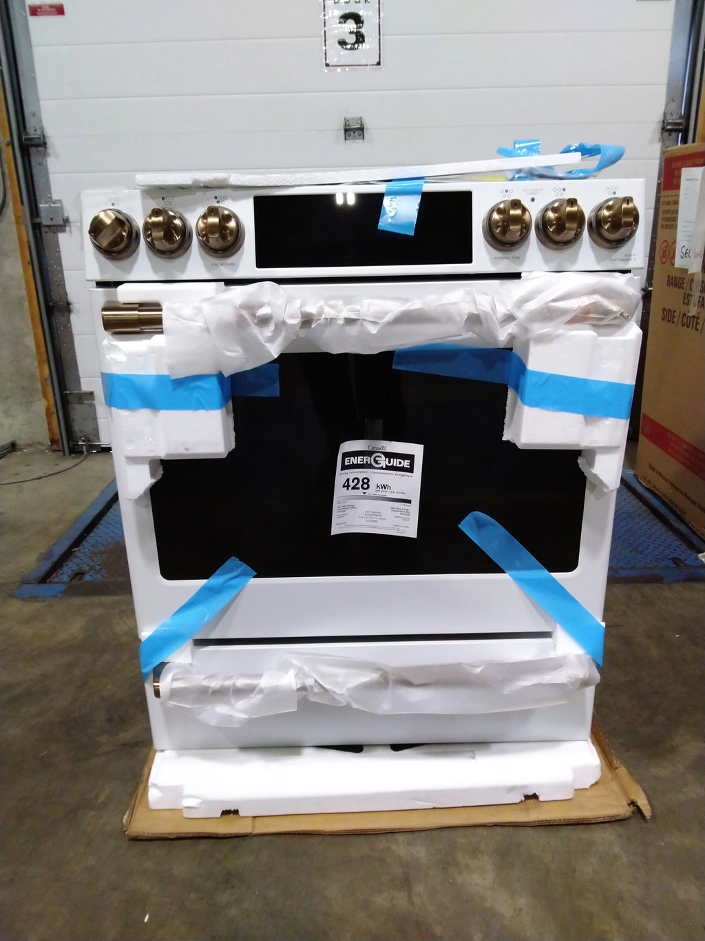 Matte White Slide-In Induction Range with WiFi X704464