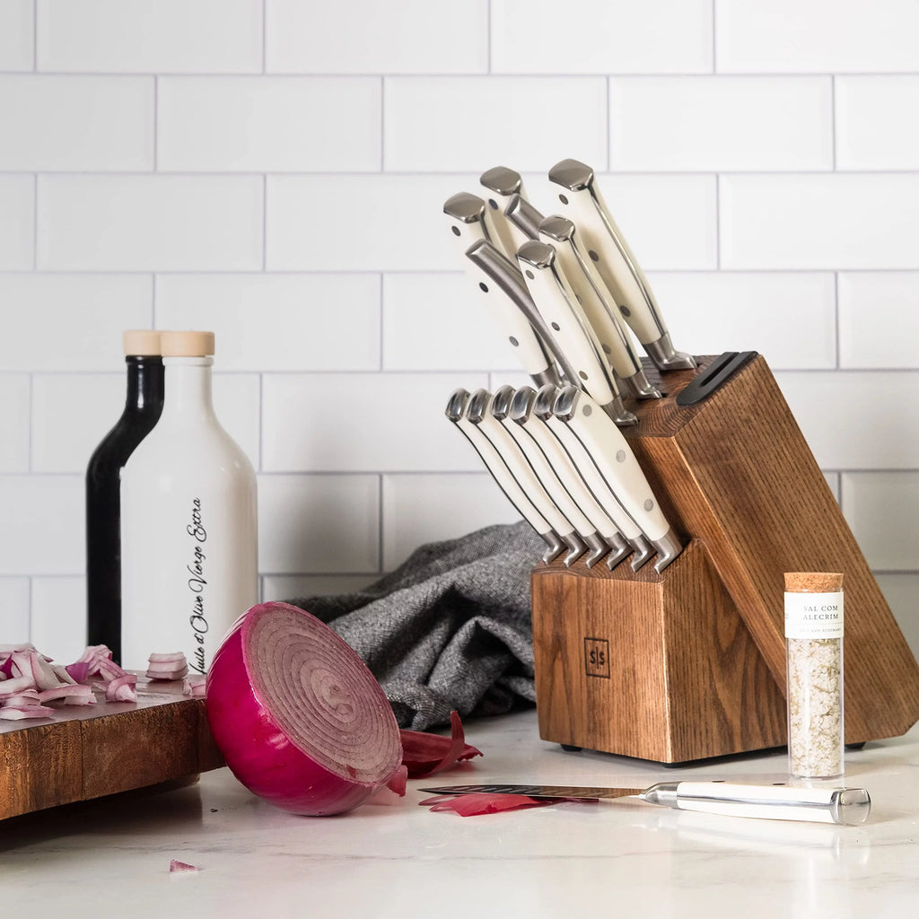White Stainless Steel Knife Set with Walnut Block X324